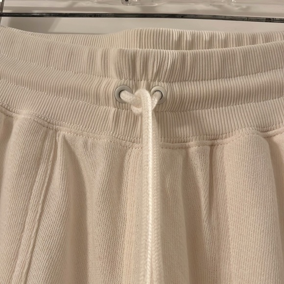 NEW Faherty joggers - Picture 10 of 11